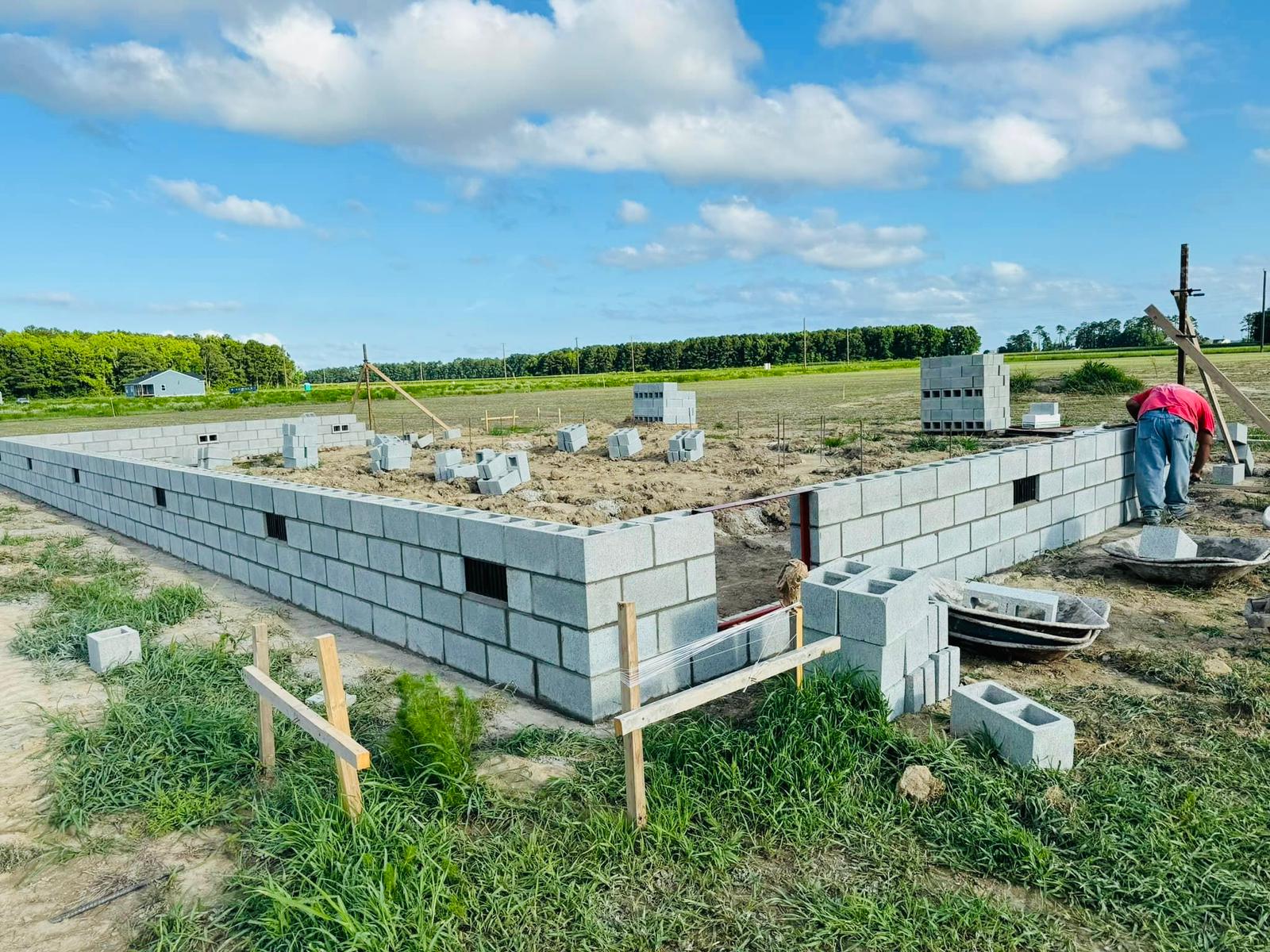 Block and brick foundation construction
